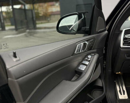 Синий БМВ X7, объемом двигателя 4.39 л и пробегом 39 тыс. км за 90000 $, фото 16 на Automoto.ua