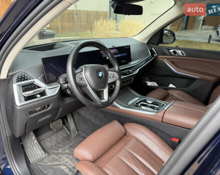 Синий БМВ X7, объемом двигателя 3 л и пробегом 75 тыс. км за 90000 $, фото 4 на Automoto.ua