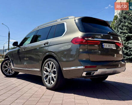 Зеленый БМВ X7, объемом двигателя 3 л и пробегом 45 тыс. км за 65000 $, фото 2 на Automoto.ua