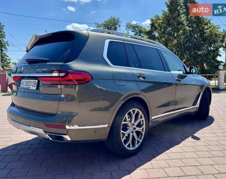 Зеленый БМВ X7, объемом двигателя 3 л и пробегом 45 тыс. км за 65000 $, фото 3 на Automoto.ua