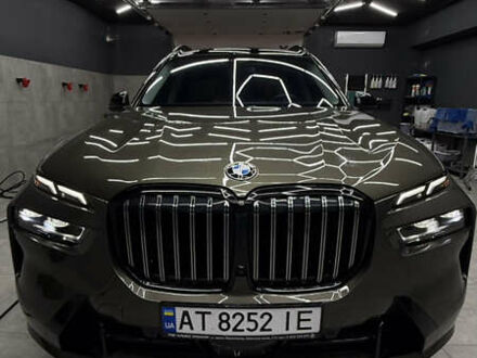 БМВ X7 2022 у Івано-Франківську на Automoto.ua Зелений БМВ X7, об'ємом двигуна 3 л та пробігом 52 тис. км за 99000 $, фото 1 на Automoto.ua