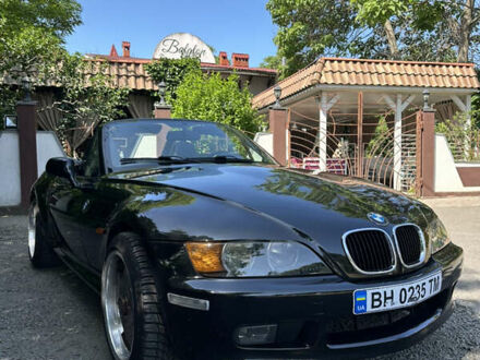 Черный БМВ Зет 3, объемом двигателя 1.9 л и пробегом 350 тыс. км за 11000 $, фото 1 на Automoto.ua