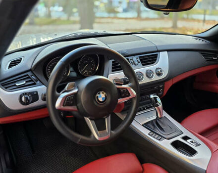 Белый БМВ Зет 4, объемом двигателя 2.5 л и пробегом 127 тыс. км за 17500 $, фото 4 на Automoto.ua