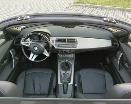 Чорний БМВ Зет 4, об'ємом двигуна 0 л та пробігом 230 тис. км за 10400 $, фото 6 на Automoto.ua