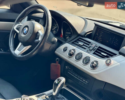 Серый БМВ Зет 4, объемом двигателя 2 л и пробегом 152 тыс. км за 14900 $, фото 14 на Automoto.ua