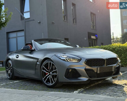 Серый БМВ Зет 4, объемом двигателя 3 л и пробегом 19 тыс. км за 49900 $, фото 3 на Automoto.ua