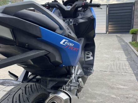 БМВ C 600 Sport 2013 в Виноградове на Automoto.ua Синий БМВ C 600 Sport, объемом двигателя 0.65 л и пробегом 48 тыс. км за 5650 $, фото 1 на Automoto.ua