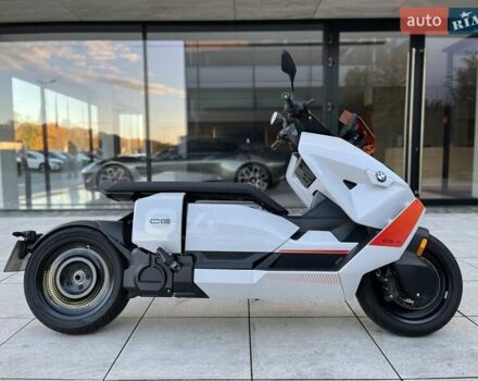 Белый БМВ CE 04, объемом двигателя 0 л и пробегом 3 тыс. км за 11106 $, фото 3 на Automoto.ua