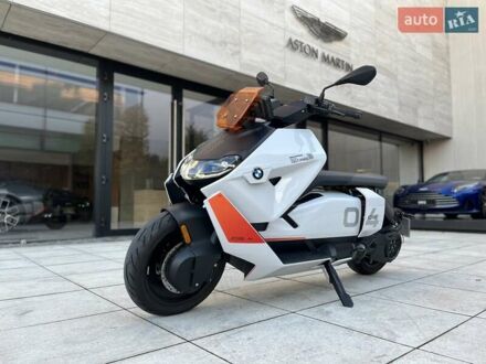 Белый БМВ CE 04, объемом двигателя 0 л и пробегом 3 тыс. км за 11106 $, фото 1 на Automoto.ua