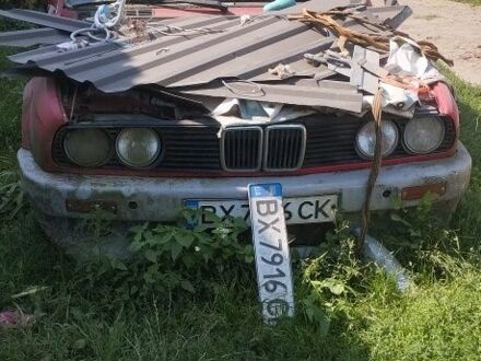 БМВ Другая 1985 в Хмельницком на Automoto.ua Красный БМВ Другая, объемом двигателя 1.8 л и пробегом 381 тыс. км за 726 $, фото 1 на Automoto.ua