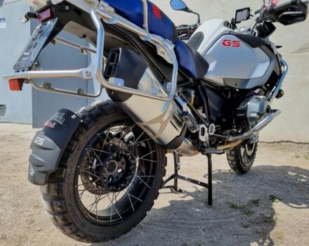 БМВ Другая 2015 в Сокинянах на Automoto.ua БМВ Другая, объемом двигателя 1.2 л и пробегом 0 тыс. км за 12600 $, фото 10 на Automoto.ua