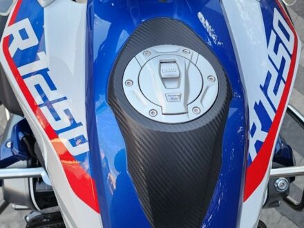 БМВ Другая 2019 в Ужгороде на Automoto.ua БМВ Другая, объемом двигателя 1.25 л и пробегом 0 тыс. км за 18770 $, фото 1 на Automoto.ua