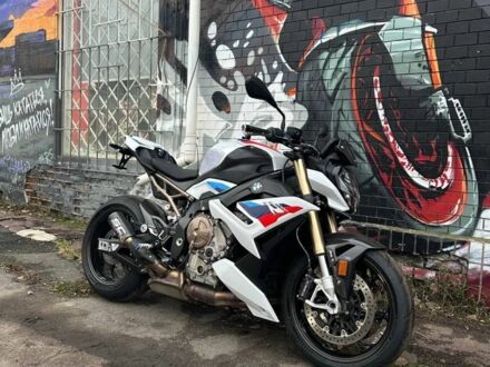 БМВ Другая, об'ємом двигуна 0 л та пробігом 0 тис. км за 19000 $, фото 1 на Automoto.ua