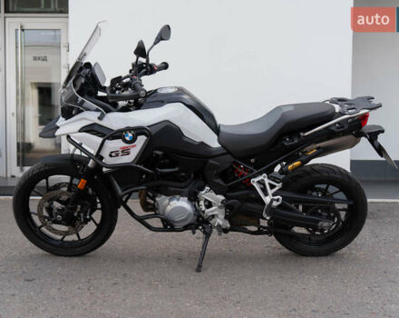 Белый БМВ F 750GS, объемом двигателя 0.85 л и пробегом 14 тыс. км за 10900 $, фото 2 на Automoto.ua