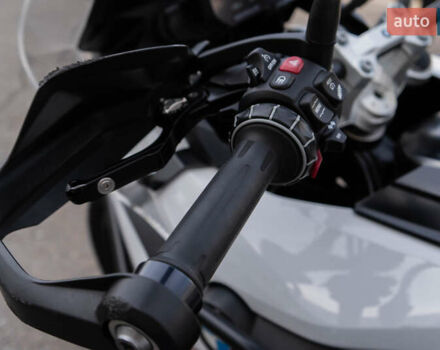 Белый БМВ F 750GS, объемом двигателя 0.85 л и пробегом 14 тыс. км за 10900 $, фото 8 на Automoto.ua