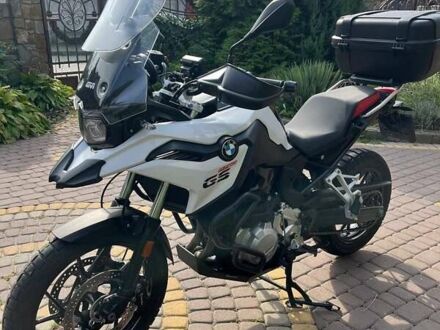 Білий БМВ F 750GS, об'ємом двигуна 0.85 л та пробігом 15 тис. км за 10500 $, фото 1 на Automoto.ua