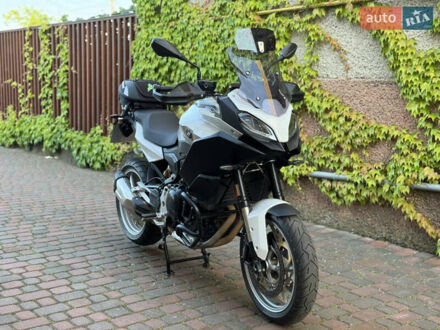 БМВ F 900 XR 2020 у Ужгороді на Automoto.ua Білий БМВ F 900 XR, об'ємом двигуна 0.9 л та пробігом 14 тис. км за 11900 $, фото 1 на Automoto.ua