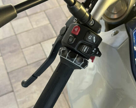 Белый БМВ F 900R, объемом двигателя 0.9 л и пробегом 3 тыс. км за 12000 $, фото 5 на Automoto.ua