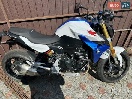 БМВ F 900R 2022 у Києві на Automoto.ua Білий БМВ F 900R, об'ємом двигуна 0.9 л та пробігом 8 тис. км за 10800 $, фото 1 на Automoto.ua