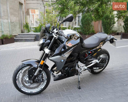 Черный БМВ F 900R, объемом двигателя 0.9 л и пробегом 16 тыс. км за 13999 $, фото 4 на Automoto.ua