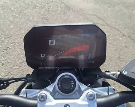 Черный БМВ F 900R, объемом двигателя 0 л и пробегом 1 тыс. км за 12876 $, фото 12 на Automoto.ua