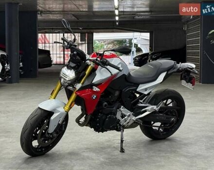 Красный БМВ F 900R, объемом двигателя 0.9 л и пробегом 11 тыс. км за 9800 $, фото 3 на Automoto.ua