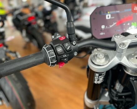 купить новое авто БМВ F 900R 2025 года от официального дилера АВТ Баварія Київ БМВ фото