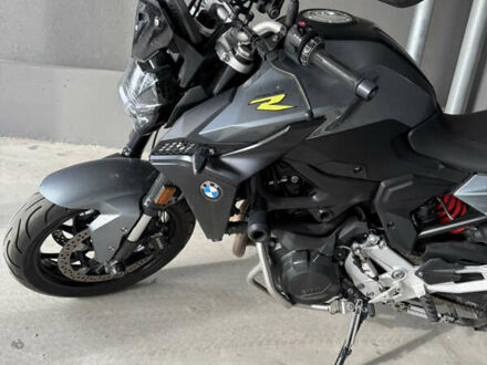 Серый БМВ F 900R, объемом двигателя 0.9 л и пробегом 11 тыс. км за 12200 $, фото 1 на Automoto.ua