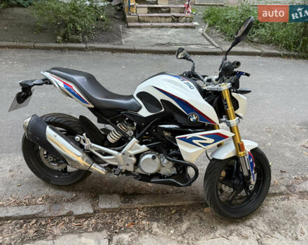 БМВ G 310R 2017 в Киеве на Automoto.ua Белый БМВ G 310R, объемом двигателя 0.31 л и пробегом 19 тыс. км за 3500 $, фото 6 на Automoto.ua