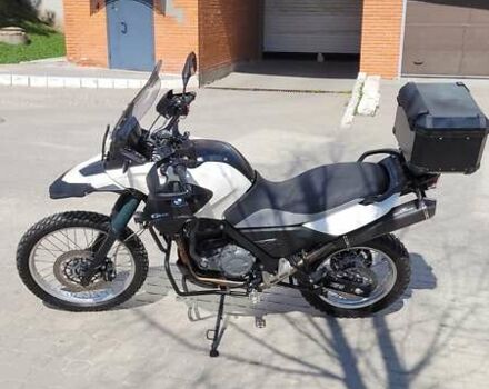 Білий БМВ G 650GS, об'ємом двигуна 0 л та пробігом 4 тис. км за 6900 $, фото 4 на Automoto.ua