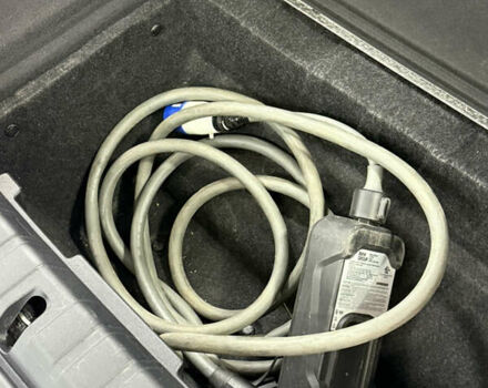 Белый БМВ i4, объемом двигателя 0 л и пробегом 50 тыс. км за 33000 $, фото 19 на Automoto.ua