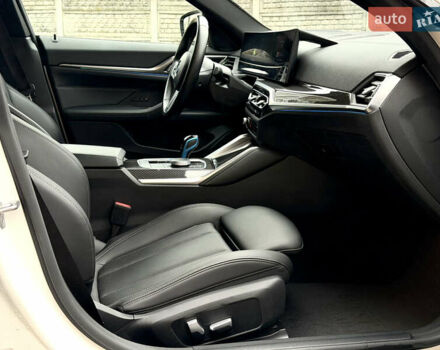 Белый БМВ i4, объемом двигателя 0 л и пробегом 78 тыс. км за 38500 $, фото 21 на Automoto.ua