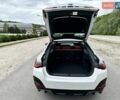 Белый БМВ i4, объемом двигателя 0 л и пробегом 3 тыс. км за 48700 $, фото 15 на Automoto.ua