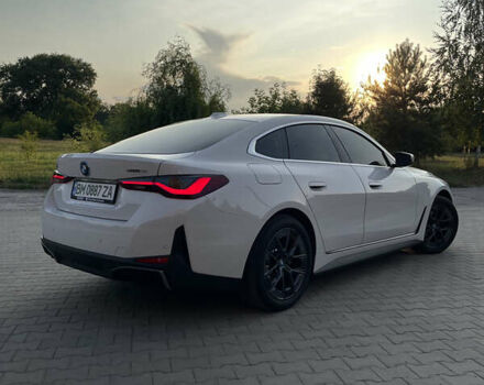 Белый БМВ i4, объемом двигателя 0 л и пробегом 31 тыс. км за 30100 $, фото 7 на Automoto.ua