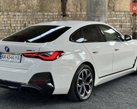 Белый БМВ i4, объемом двигателя 0 л и пробегом 30 тыс. км за 42000 $, фото 5 на Automoto.ua