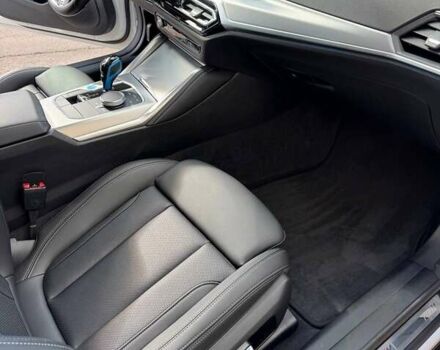 Белый БМВ i4, объемом двигателя 0 л и пробегом 20 тыс. км за 36999 $, фото 20 на Automoto.ua