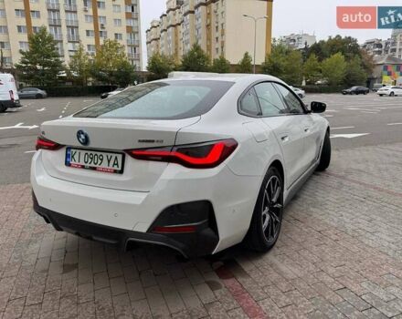 Белый БМВ i4, объемом двигателя 0 л и пробегом 20 тыс. км за 36999 $, фото 9 на Automoto.ua
