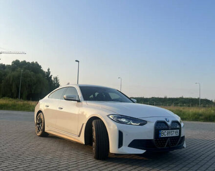 Белый БМВ i4, объемом двигателя 0 л и пробегом 47 тыс. км за 34600 $, фото 7 на Automoto.ua