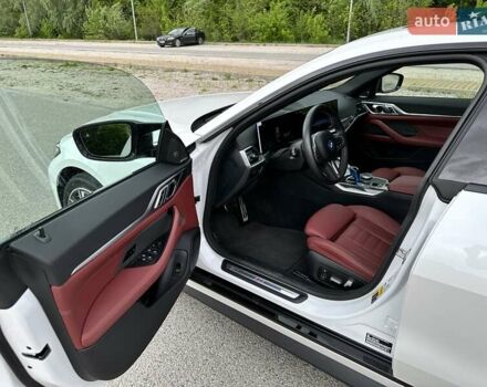 Белый БМВ i4, объемом двигателя 0 л и пробегом 3 тыс. км за 48700 $, фото 16 на Automoto.ua