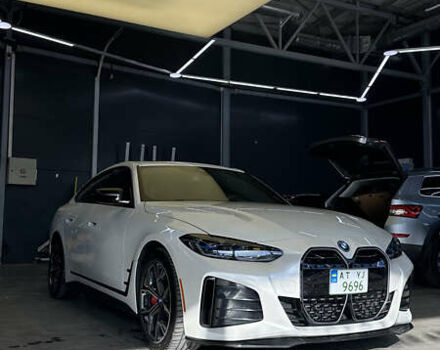 Белый БМВ i4, объемом двигателя 0 л и пробегом 14 тыс. км за 40500 $, фото 16 на Automoto.ua