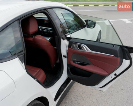 Білий БМВ i4, об'ємом двигуна 0 л та пробігом 23 тис. км за 48100 $, фото 26 на Automoto.ua