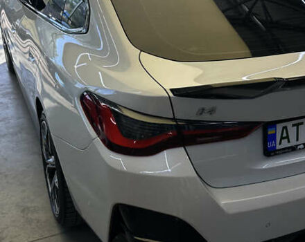 Белый БМВ i4, объемом двигателя 0 л и пробегом 14 тыс. км за 40500 $, фото 9 на Automoto.ua