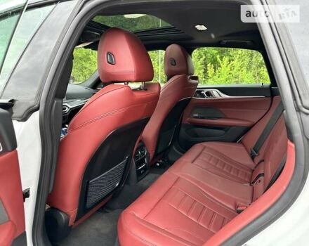 Белый БМВ i4, объемом двигателя 0 л и пробегом 3 тыс. км за 48700 $, фото 21 на Automoto.ua