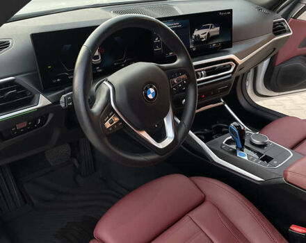 Белый БМВ i4, объемом двигателя 0 л и пробегом 31 тыс. км за 30100 $, фото 18 на Automoto.ua