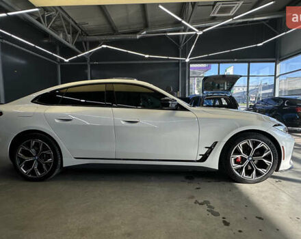 Белый БМВ i4, объемом двигателя 0 л и пробегом 14 тыс. км за 40500 $, фото 19 на Automoto.ua