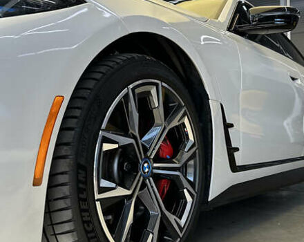 Белый БМВ i4, объемом двигателя 0 л и пробегом 14 тыс. км за 40500 $, фото 30 на Automoto.ua