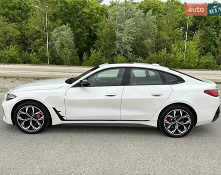 Белый БМВ i4, объемом двигателя 0 л и пробегом 3 тыс. км за 48700 $, фото 2 на Automoto.ua