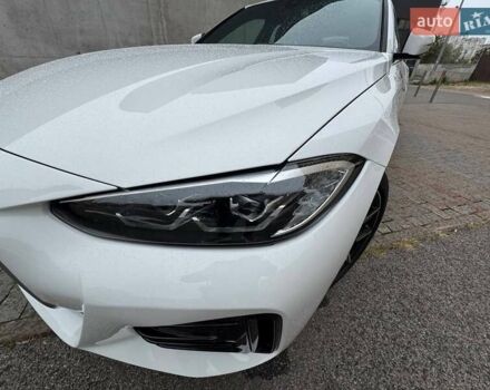 Белый БМВ i4, объемом двигателя 0 л и пробегом 20 тыс. км за 36999 $, фото 13 на Automoto.ua