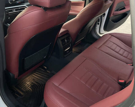 Белый БМВ i4, объемом двигателя 0 л и пробегом 31 тыс. км за 30100 $, фото 20 на Automoto.ua