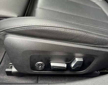 Белый БМВ i4, объемом двигателя 0 л и пробегом 20 тыс. км за 36999 $, фото 19 на Automoto.ua